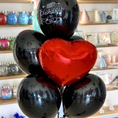 Bukiet balonów z serduszkiem na urodziny